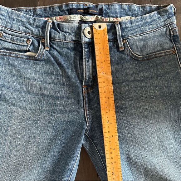 Levi’s Jeans - Picture 6 of 6